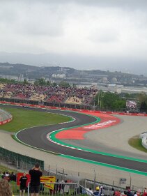 DSC00208 Hamilton coming into turn 1